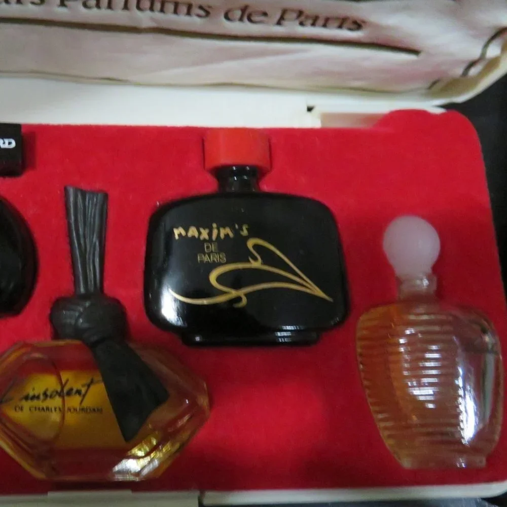 LES MEILLEURS Parfums De Paris Miniature 5 piece Set 1960's Original Box